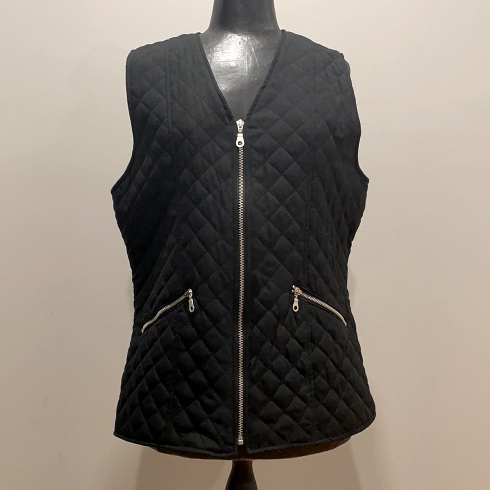 Ladies zippered vest